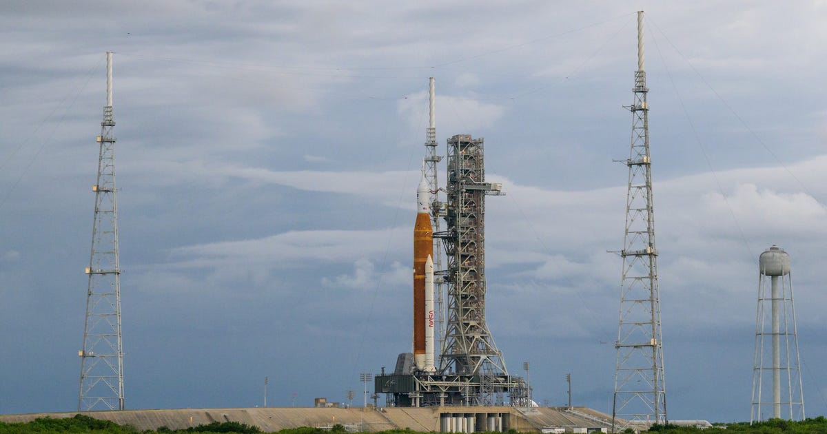 NASA Sets New Artemis I Launch Window, Says Hurricane Ian Didn’t Harm Flight Hardware