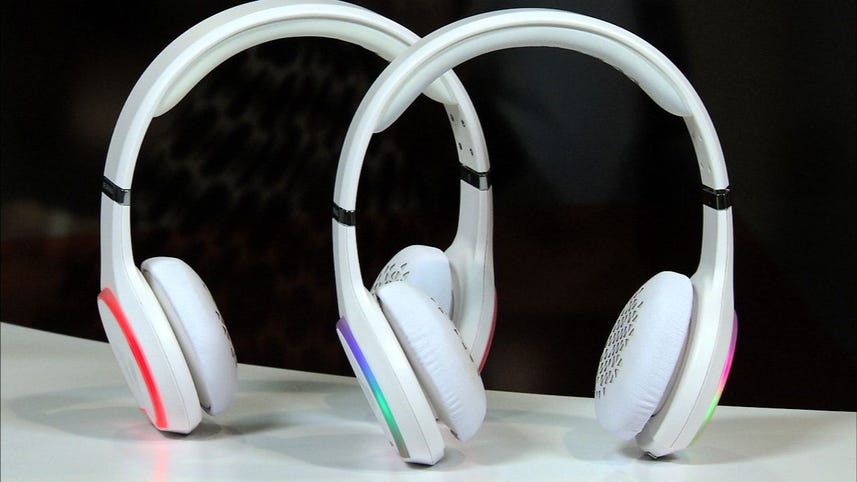 Wearhaus Arc headphones let you listen with friends