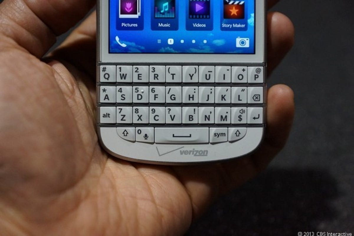 BlackBerry_Q10_white_keyboard.jpg