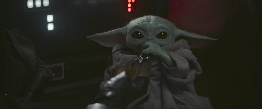 baby-yoda-with-signet
