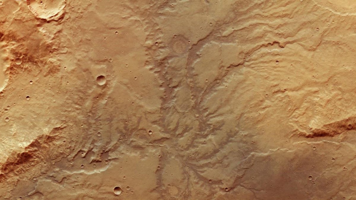dried-out-river-valley-network-on-mars