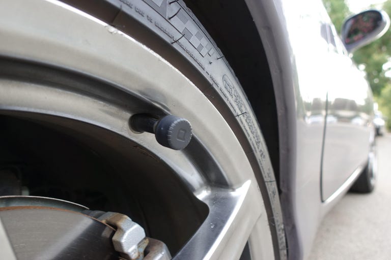 Zus Smart Tire Safety Monitor
