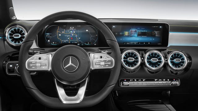 Mercedes-Benz MBUX Infotainment