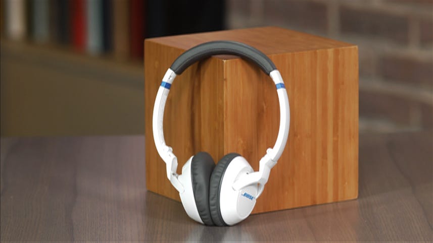 Bose's ultracomfortable on-ear headphone gets a slight makeover