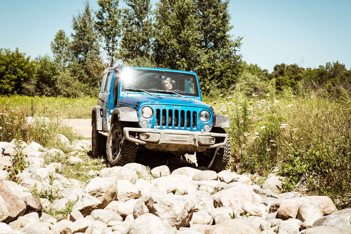 2016-jeep-rubicon-unlimited-14.jpg