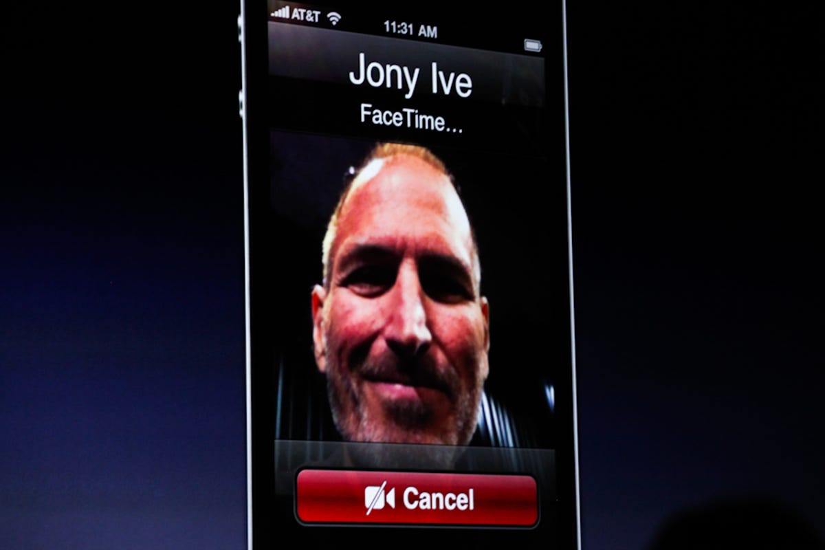 Demonstrating the new FaceTime video-calling feature.