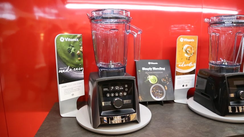 New Vitamix blenders talk to your smoothie containers