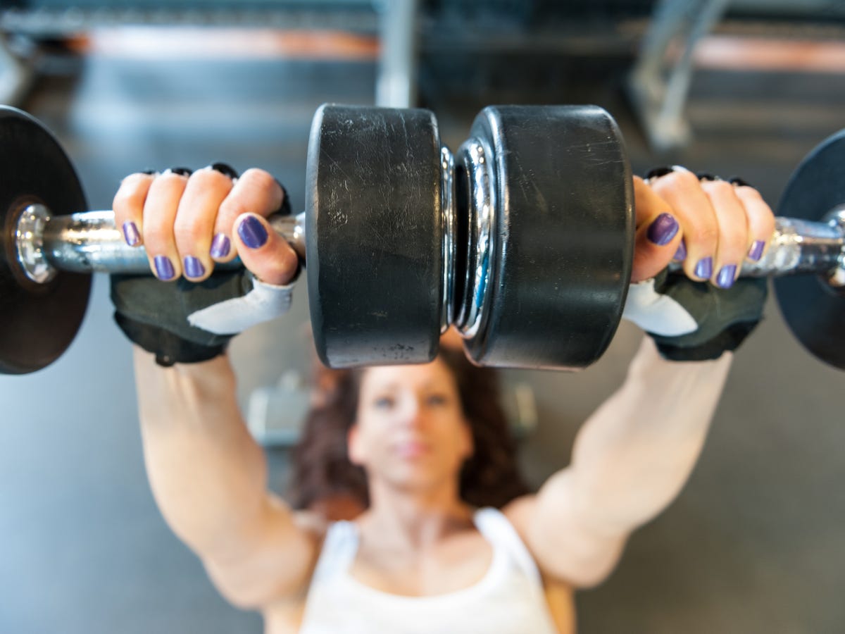 How Weightlifting Burns Body Fat, Even After You Work Out - CNET
