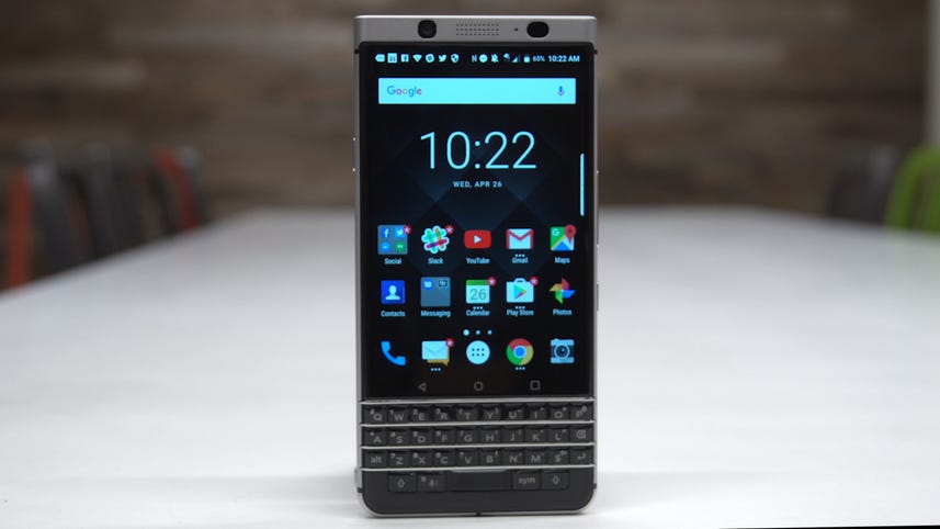 Top Beroemdheid Gom BlackBerry KeyOne: Keyboard, screen, convenience key and more - CNET