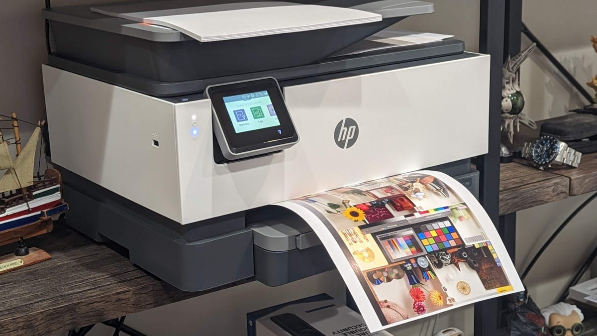 HP printer printing a photo test print