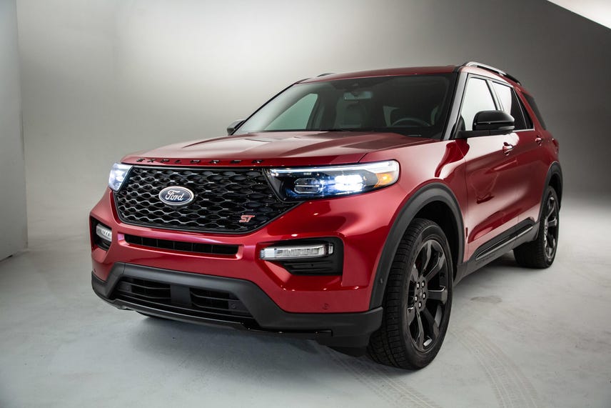 2020 Ford Explorer ST is a fast 400-horsepower people mover
