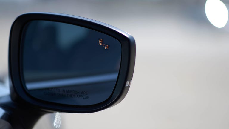 2016 Mazda CX-9 blind spot monitor
