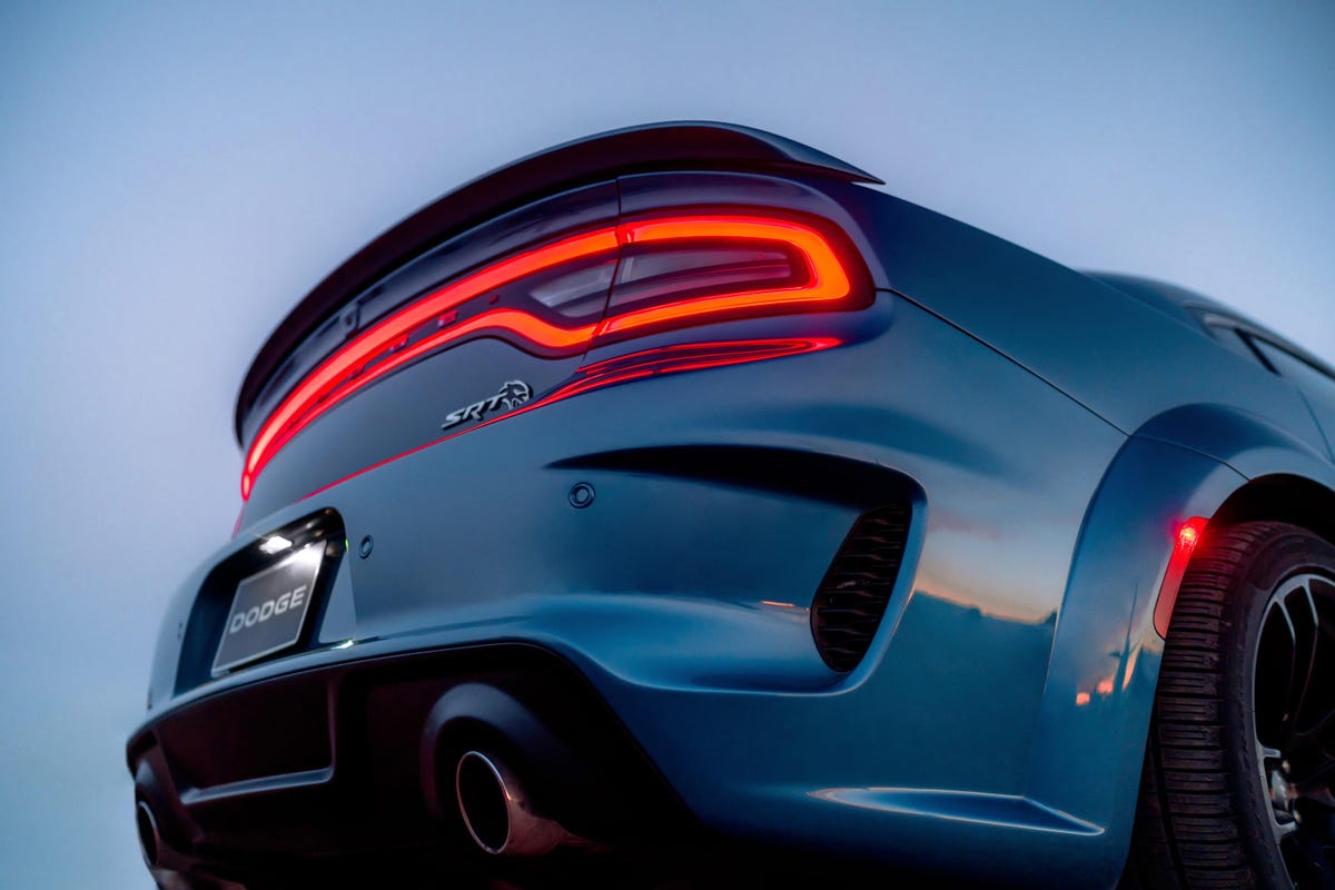 2020-dodge-charger-hellcat-widebody-30