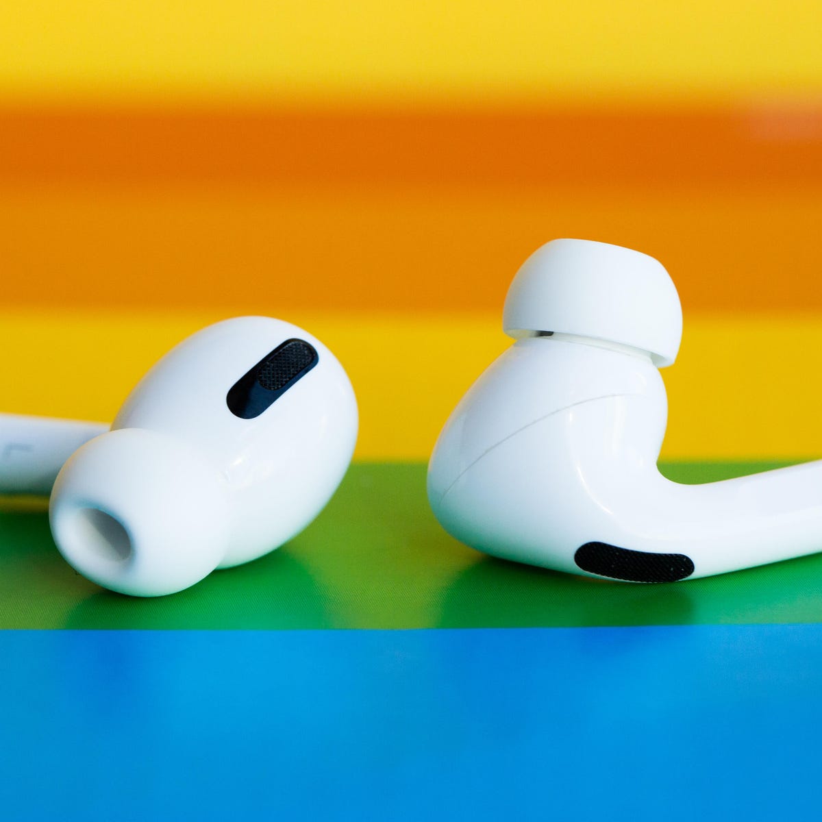 løber tør ekspedition Absorbere Losing an AirPod sucks. Use this hidden trick to locate your lost earbud -  CNET