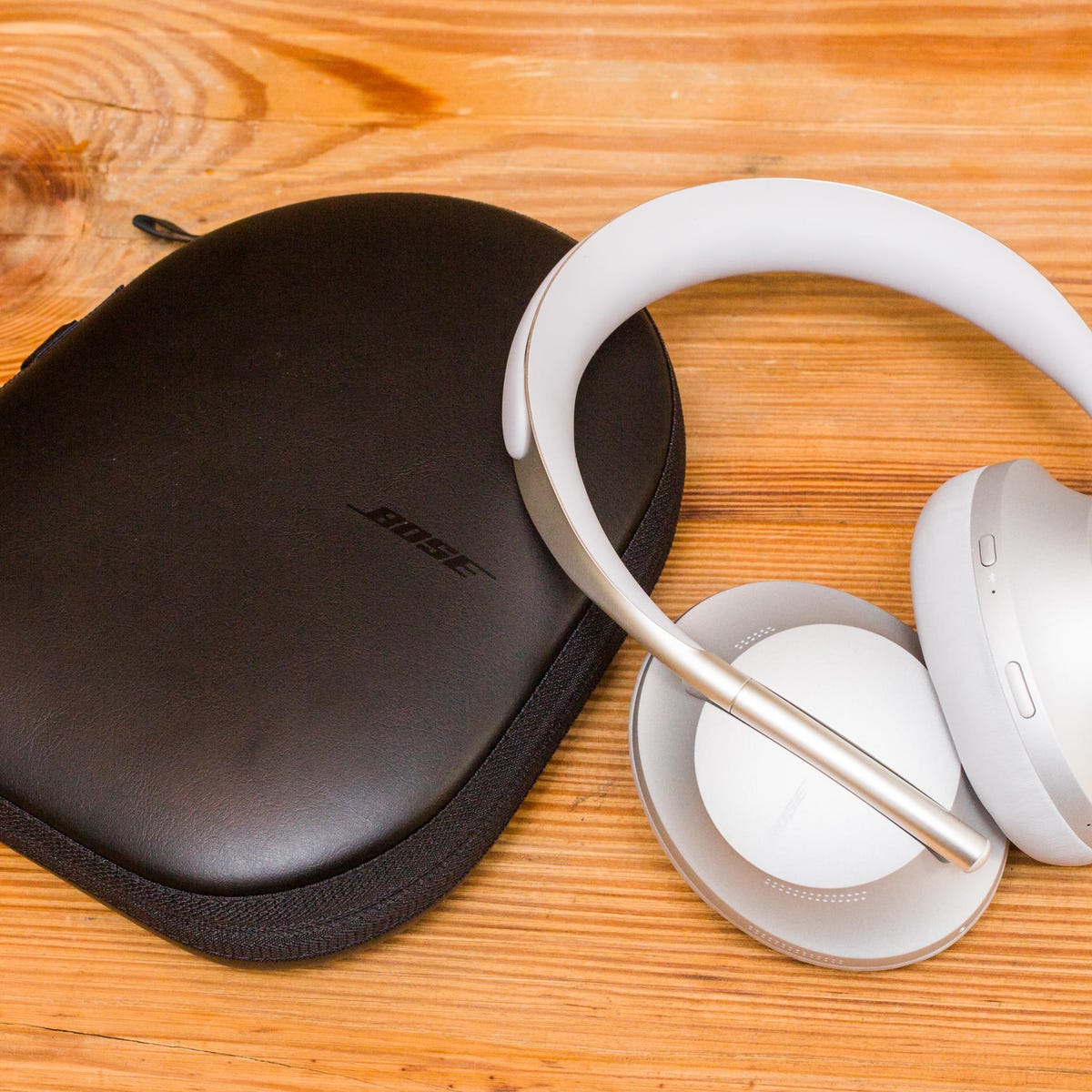 Get the excellent Bose Noise Cancelling 700 for $100 off - CNET