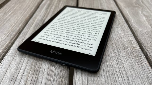 kindle paperwhite 2021 close up