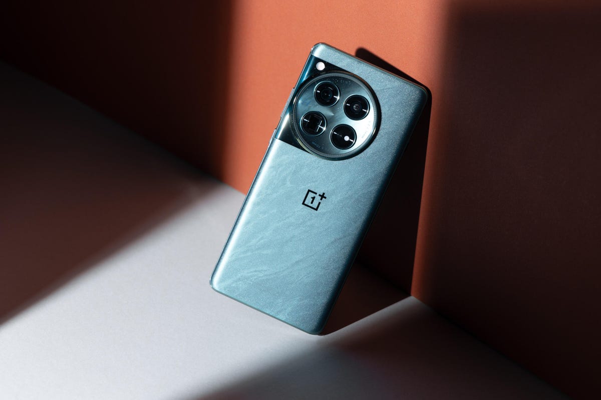Image of oneplus phone in green
