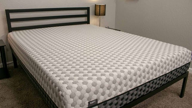 layla-mattress-review-1.jpg