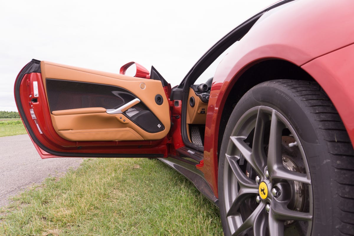 2014 Ferrari F12 Berlinetta: Prices, Reviews & Pictures - CarGurus