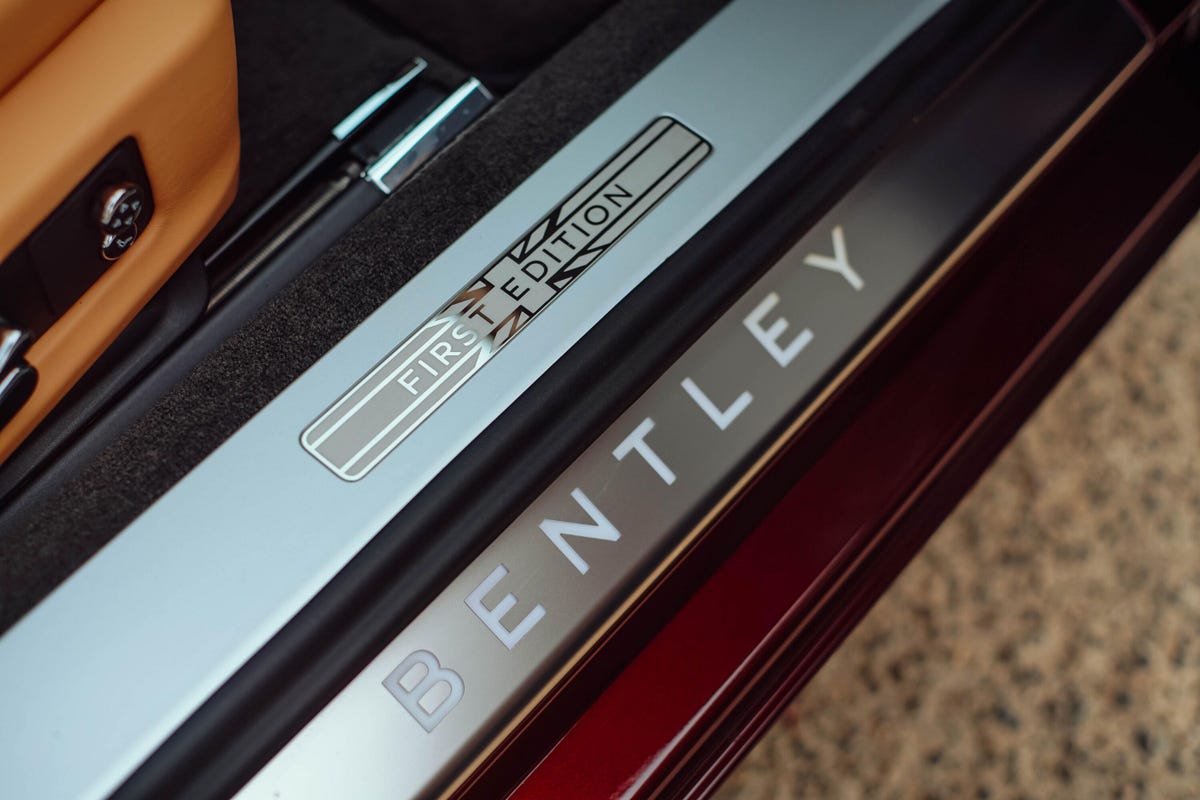 2021-bentley-continentalgt-v8-convertible-12
