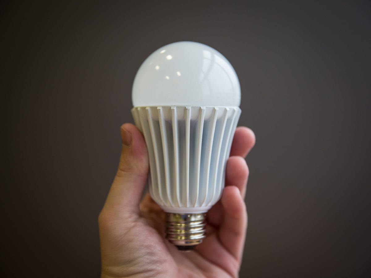 utilitech-led-bulb-product-photos-6.jpg