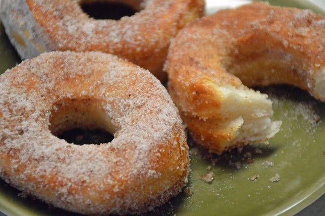 air-fryer-cinnamon-sugar-donuts