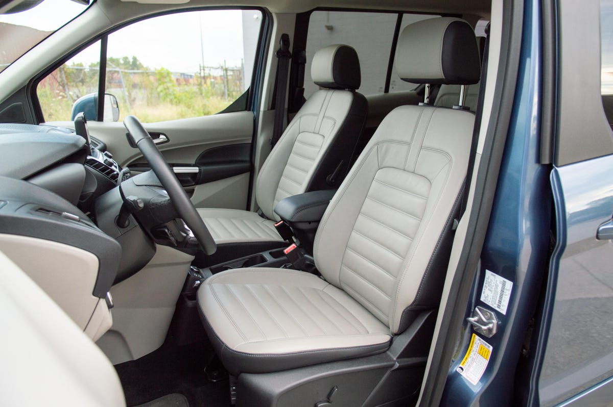 2019-ford-transit-connect-024