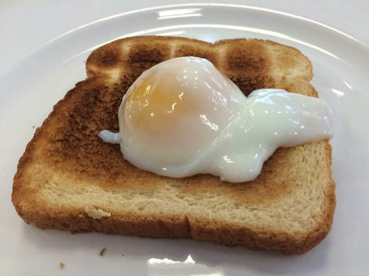 anova-precision-cooker-poached-egg.jpg