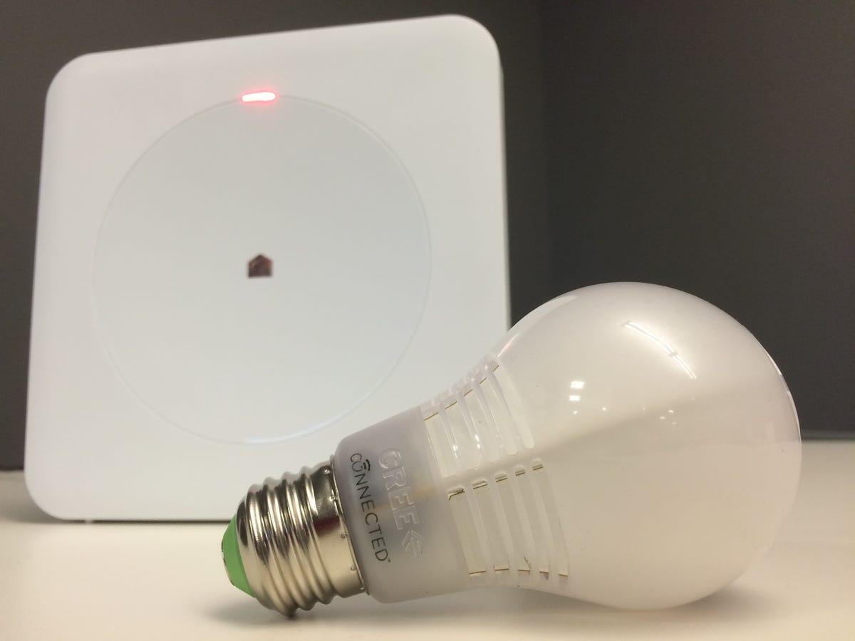 cree-connect-led-with-wink-hub-updating.jpg