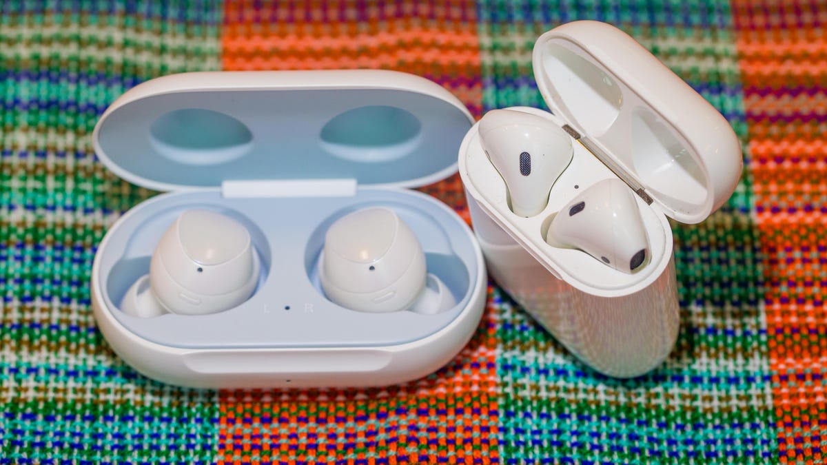 AirPods vs. Galaxy Buds: The original earbuds still hold up - CNET