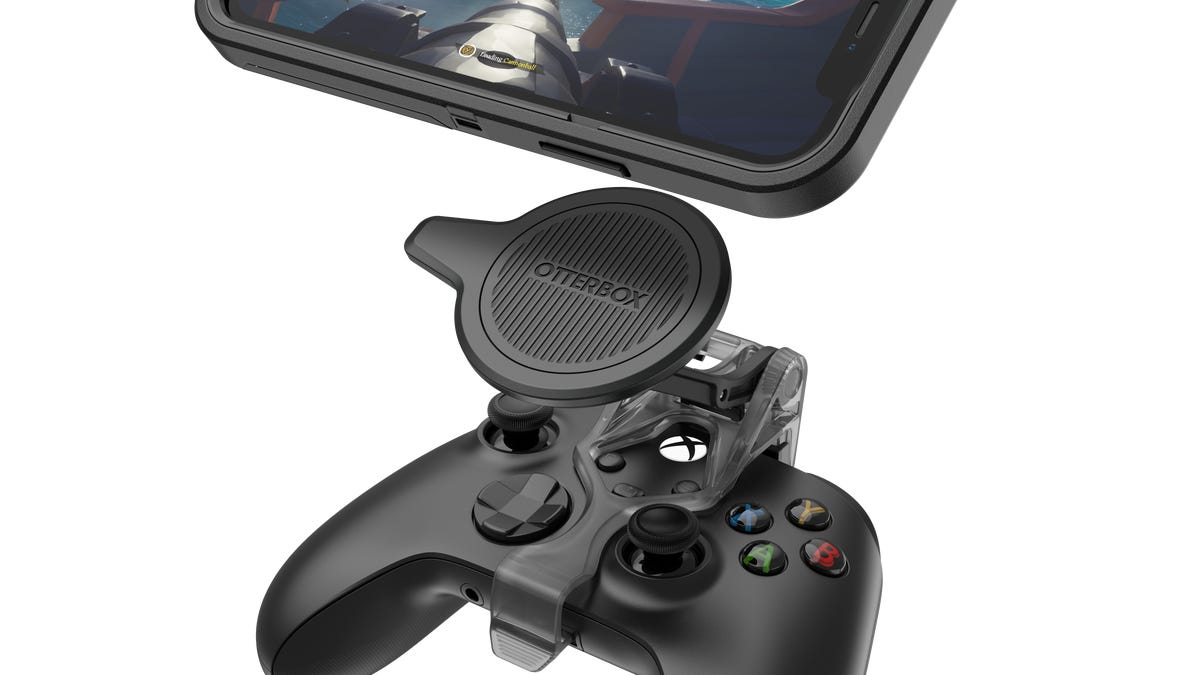 OtterBox mobile gaming clip connects Xbox controller and phone