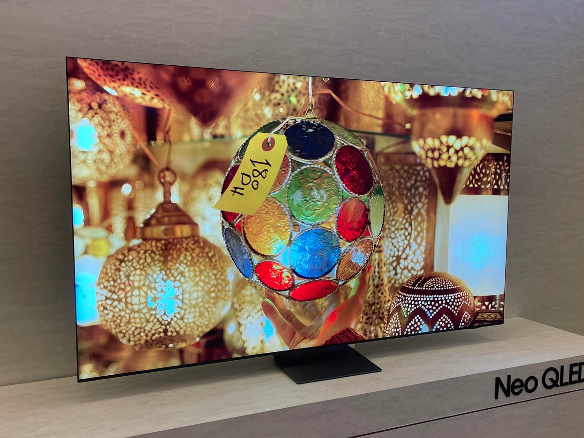 Samsung QLED and 8K TVs Amp Up Style, AI Picture Enhancements, Game Bar -  CNET