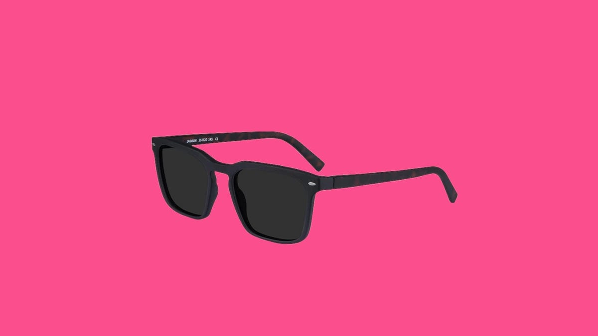 Close up for all black rectangle sunglasses