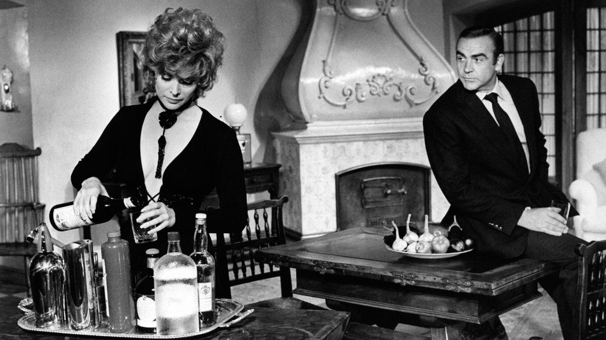 Jill St. John and Sean Connery in Diamonds Are Forever