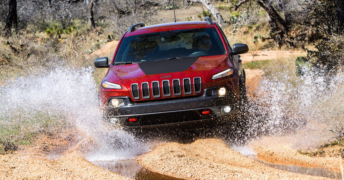 nhtsa-investigating-1-3m-jeep-cherokees-over-parking-brake-issue