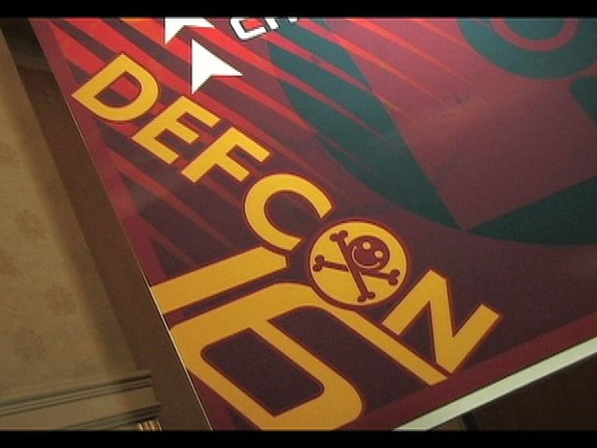 Defcon: Where feds and hackers rub elbows