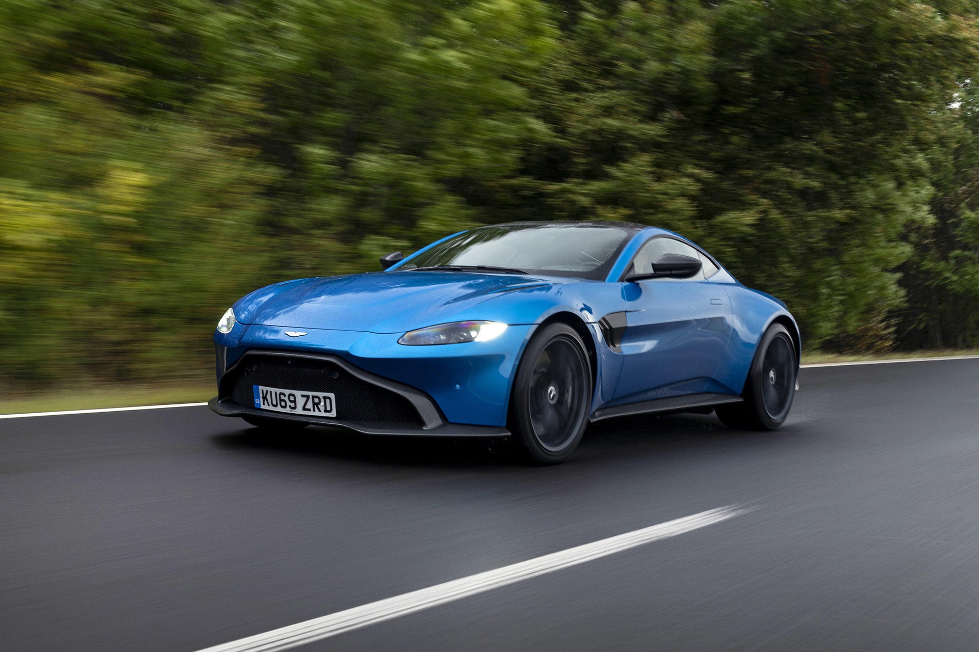2024 Aston Martin Vantage - News, reviews, picture galleries and videos -  The Car Guide