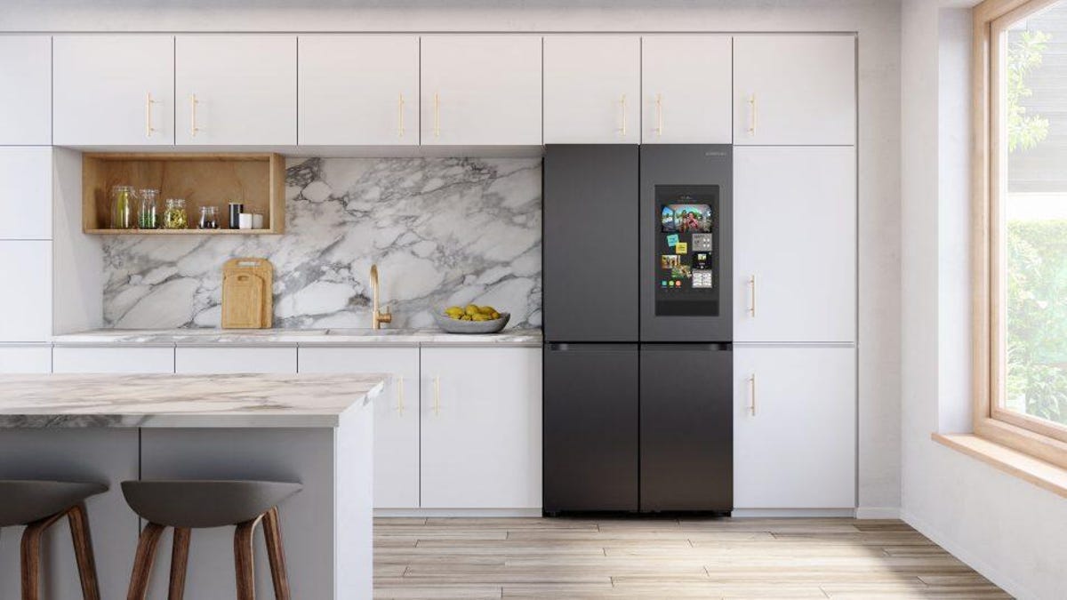 samsung-family-hub-refrigerator-with-alexa