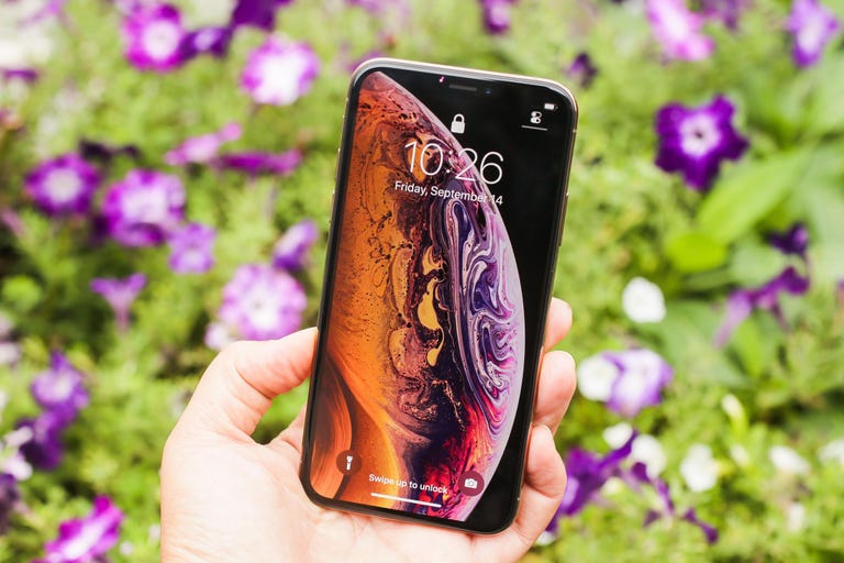 Iphone Xs Review Updated A Few Luxury Upgrades Over The Xr Cnet