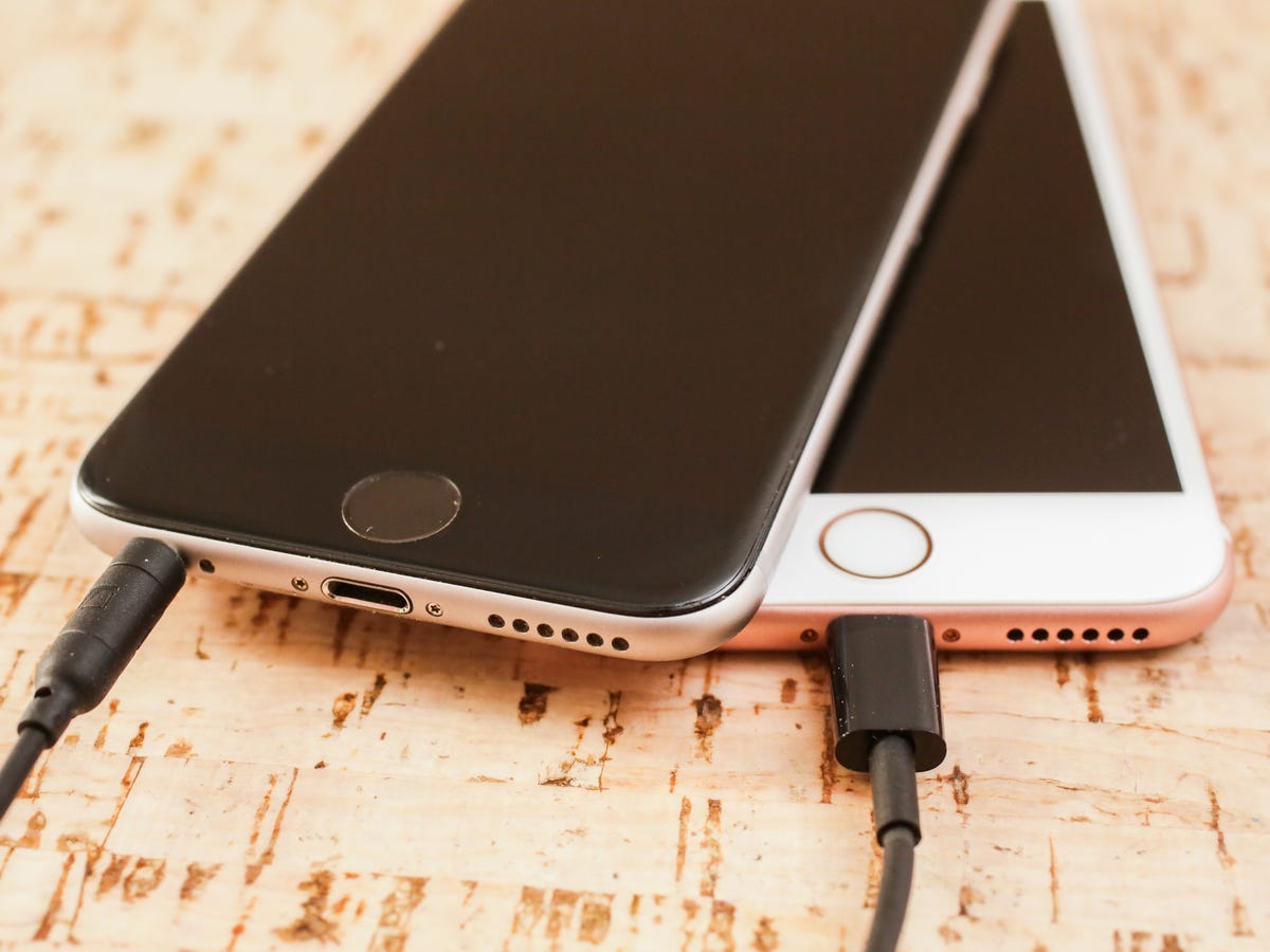 iPhone 7: No headphone jack, no problem - CNET