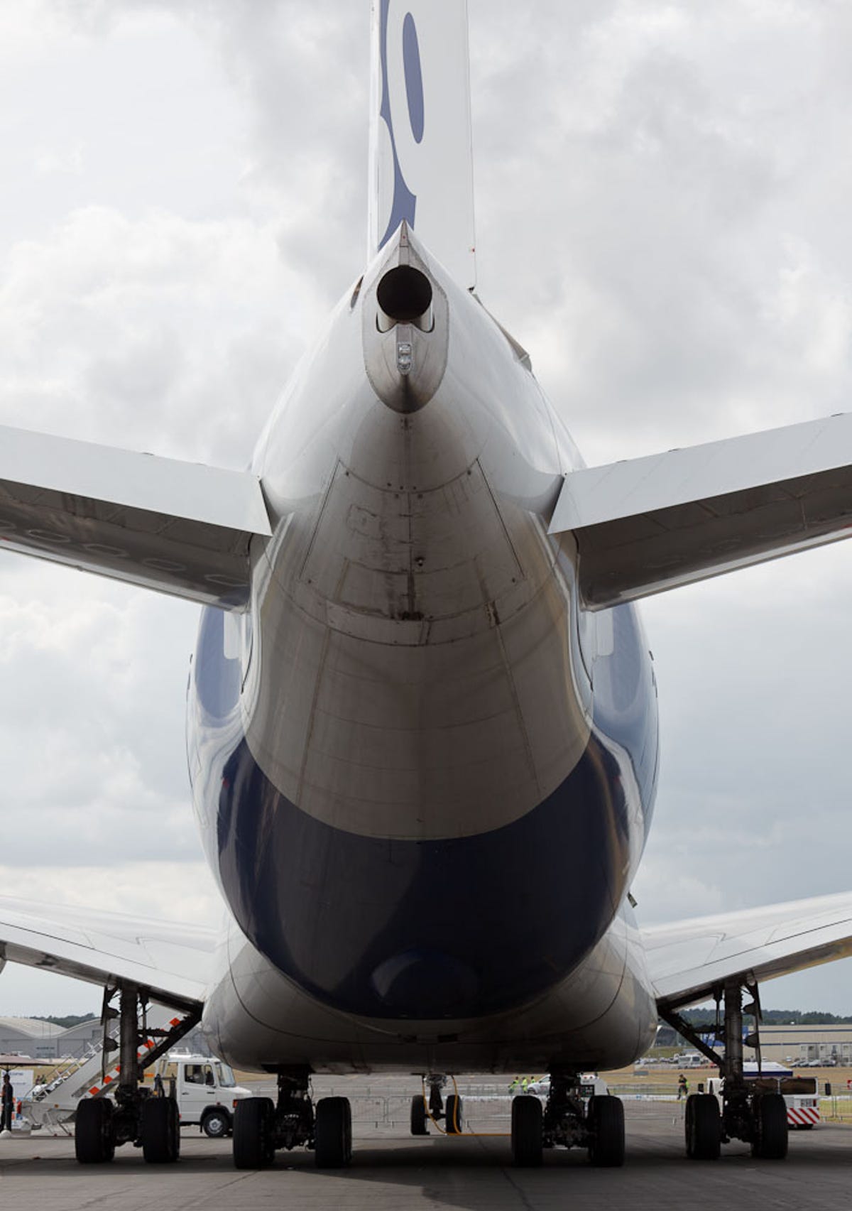 Airbus_A380-12.jpg