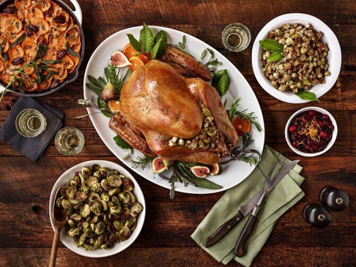 thanksgiving-turkey-spread