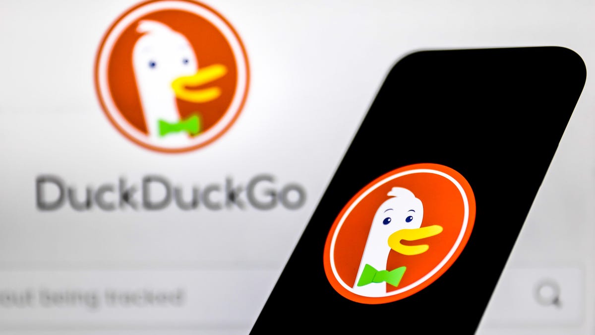 DuckDuckGo search engine on mobile and desktop