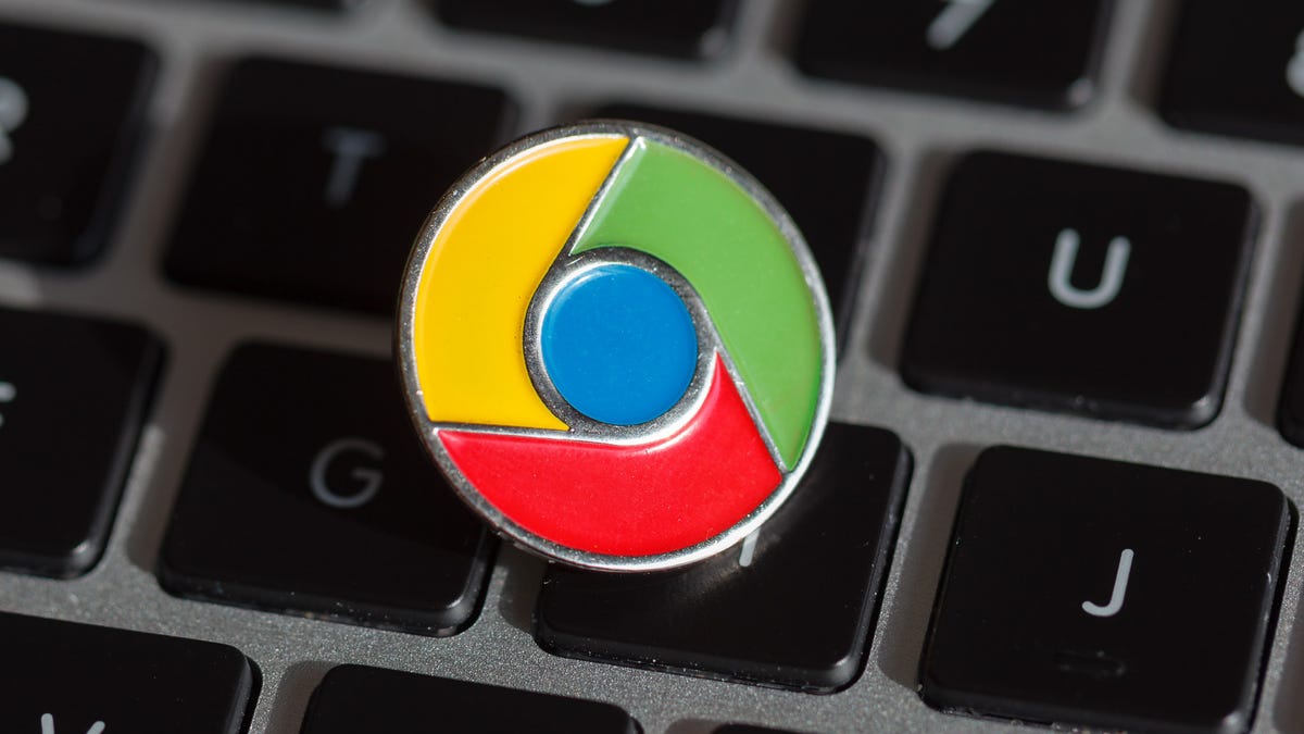 Google Chrome lapel pin