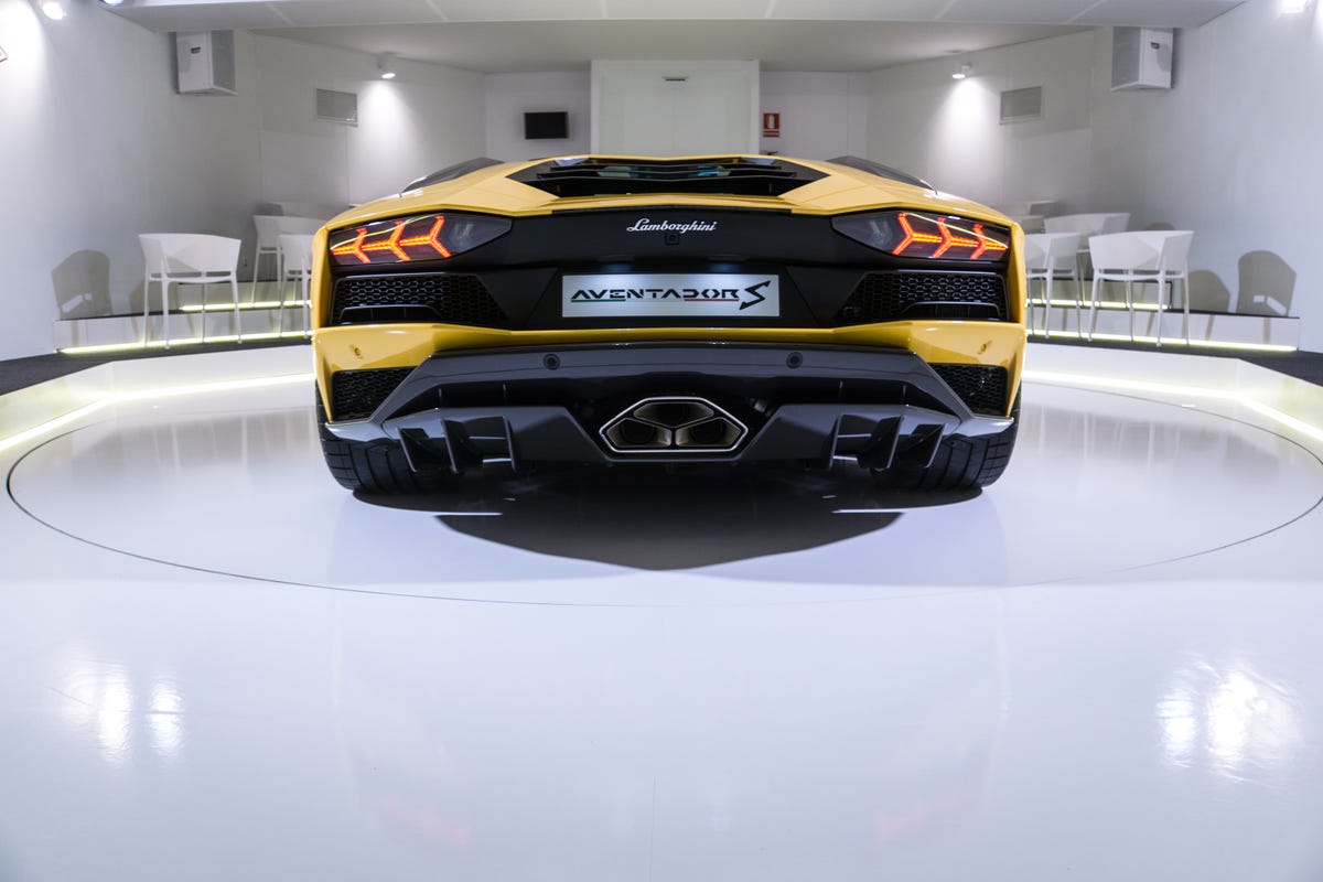 2017 Lamborghini Aventador S