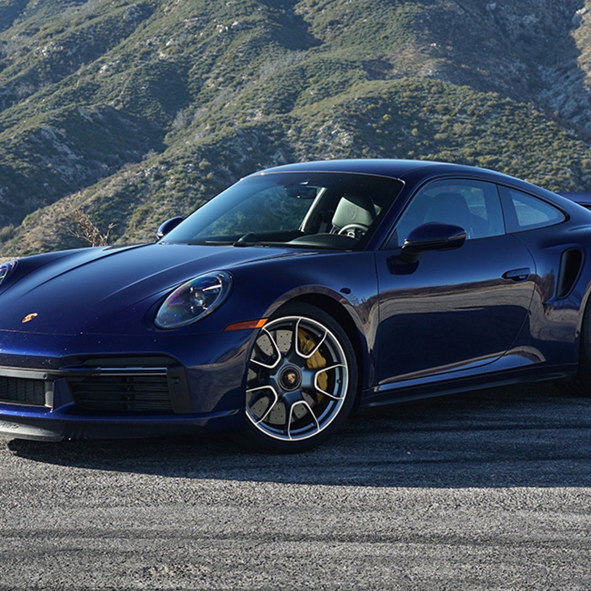 2022 Porsche 911 Turbo S Review: Lightweight Package Is Cool but  Unnecessary - CNET