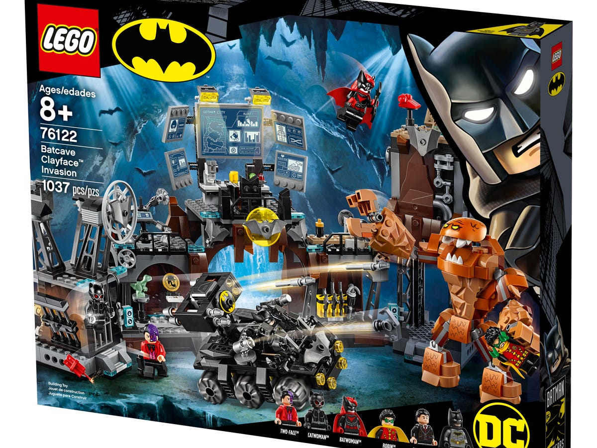 Lego Reveals A 1 000 Brick Batcave To
