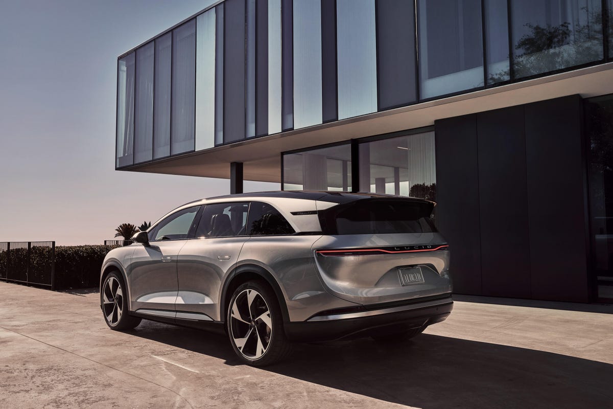 2025 Lucid Gravity Electric SUV revealed