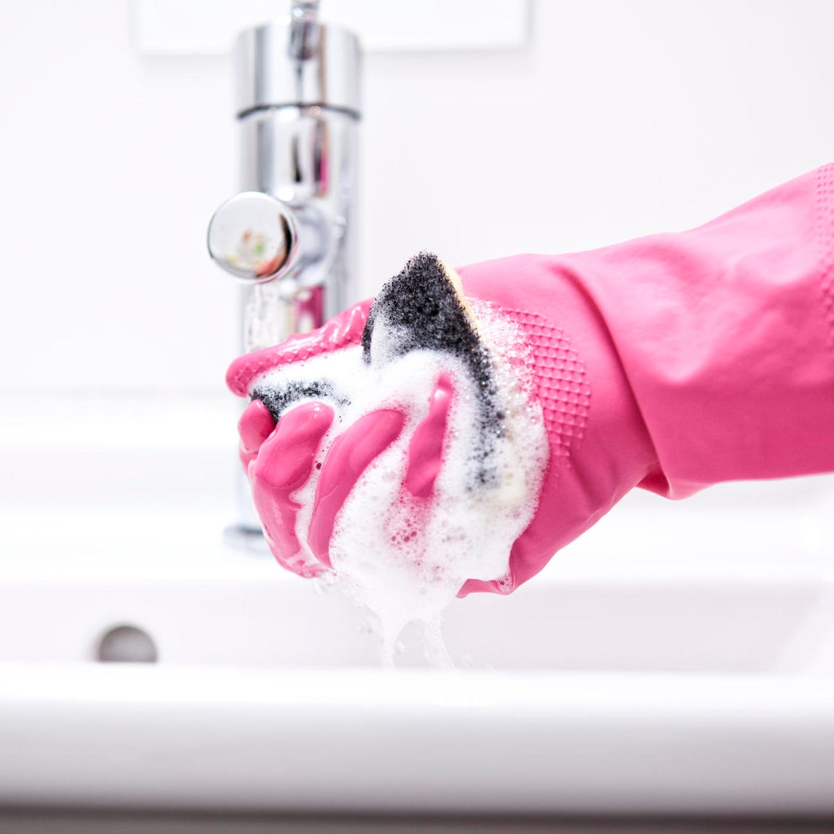 How to Quickly Clean Your Bathroom: All You Should Know