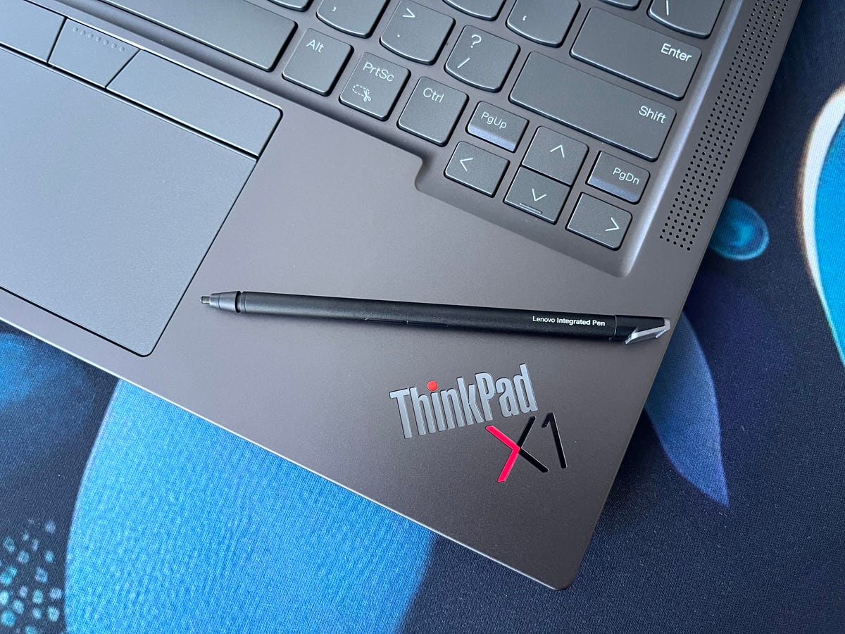 Lenovo ThinkPad X1 Yoga Gen 8 and its included pen